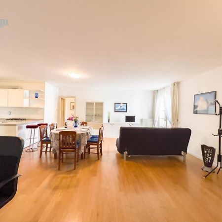 Ferienwohnung Cattedrale 5 Tirabora Short Rent Triest Exterior foto